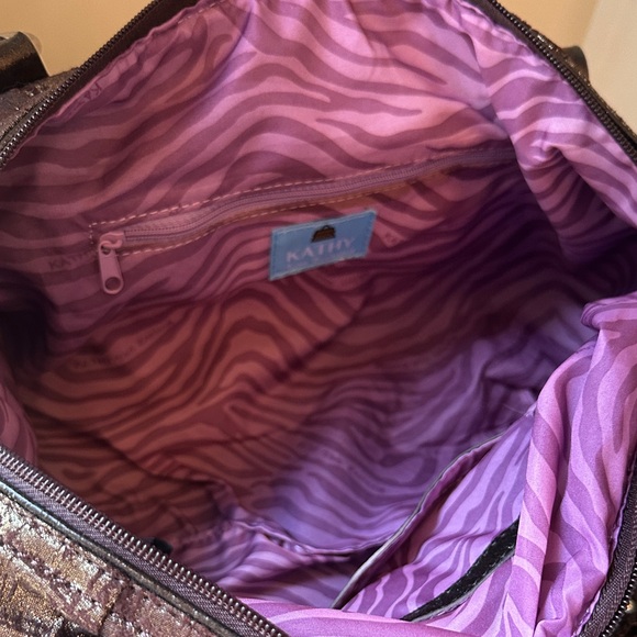 Kathy Van Zeeland Metallic Brown Shoulder Bag NWT - Picture 5 of 5